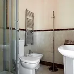 Cavour33 Bed & Breakfast 4*
